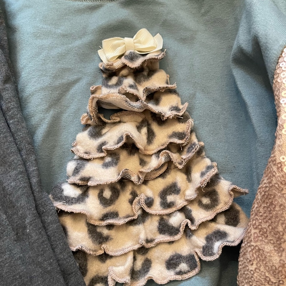 Ric Rac and ruffles Blue and Gold tree Ruffle Sweatshirt Set - Picture 3 of 4